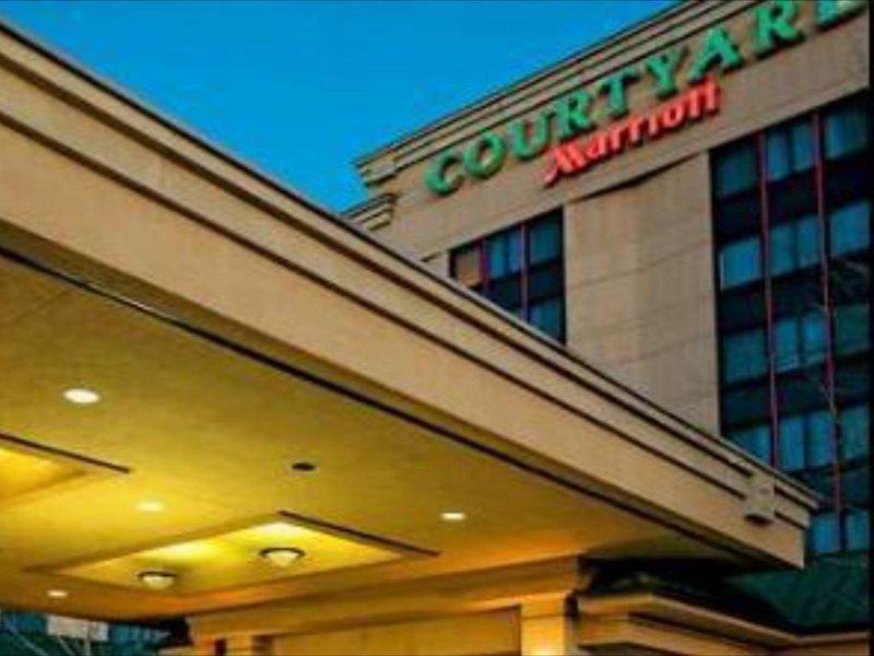 Courtyard By Marriott New York Laguardia Airport Ξενοδοχείο Εξωτερικό φωτογραφία