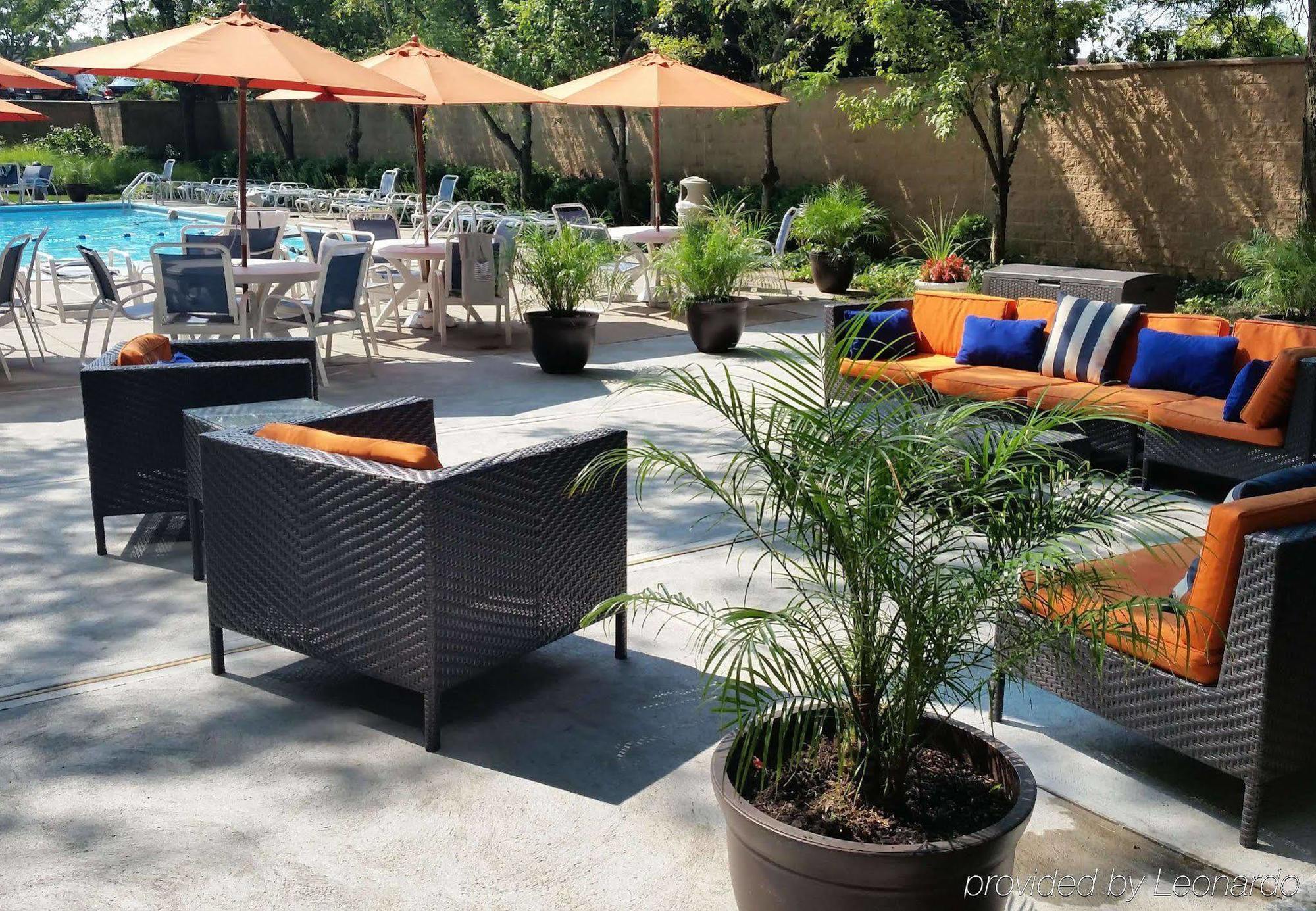 Courtyard By Marriott New York Laguardia Airport Ξενοδοχείο Εξωτερικό φωτογραφία