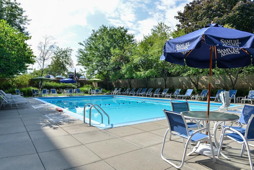 Courtyard By Marriott New York Laguardia Airport Ξενοδοχείο Εξωτερικό φωτογραφία